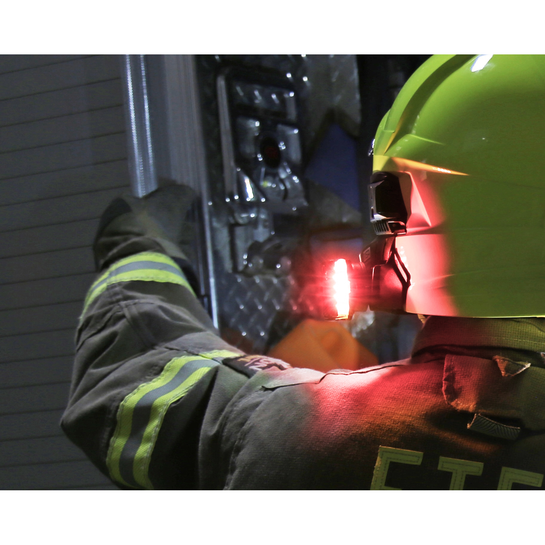 Euro Fire Helmet Mount